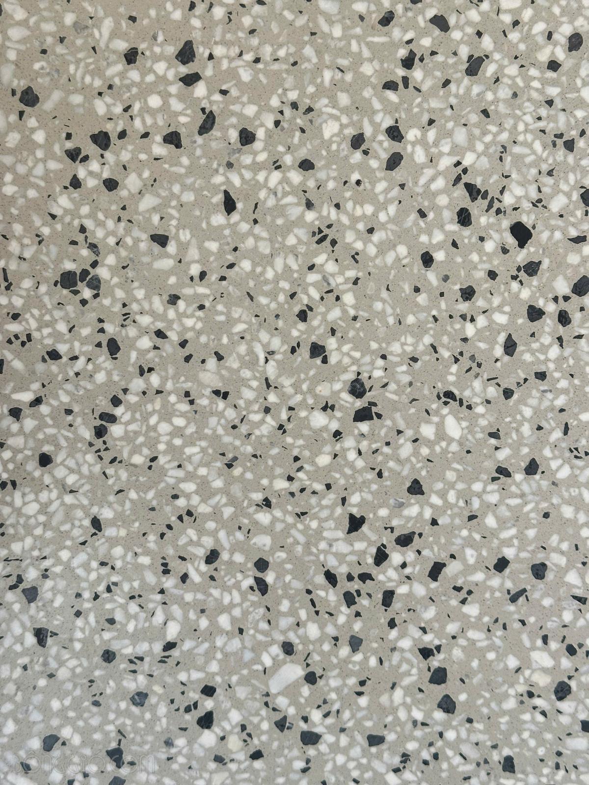 Gạch đá mài hạt đá trắng và đen đá xuất khẩu kích thước đá 3-5-7mm nền xám ST021-XKĐ357 7 Gạch đá mài hạt đá trắng và đen đá xuất khẩu kích thước đá 3-5-7mm nền xám ST021-XKĐ357