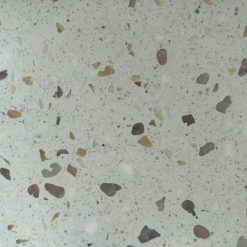 Gạch đá mài thạch anh hồng và vàng và đá trắng sữa tự nhiên kích thước 3-20mm nền trắng xám ST01-TAHV320